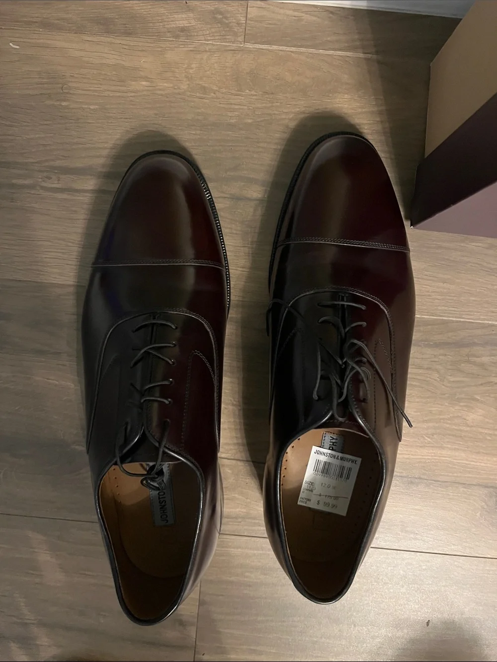 Johnston & Murphy Men’s Cap-Toe Oxfords in Dark Brown/Chestnut